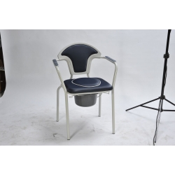 Chaise de toilettes Caraïbes (1243302 – 102,62 €)