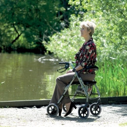 Rollator 4 roues Homecraft Quartz - freins à câble